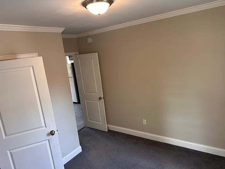 17-19 Peacock St #2 — Photo 9