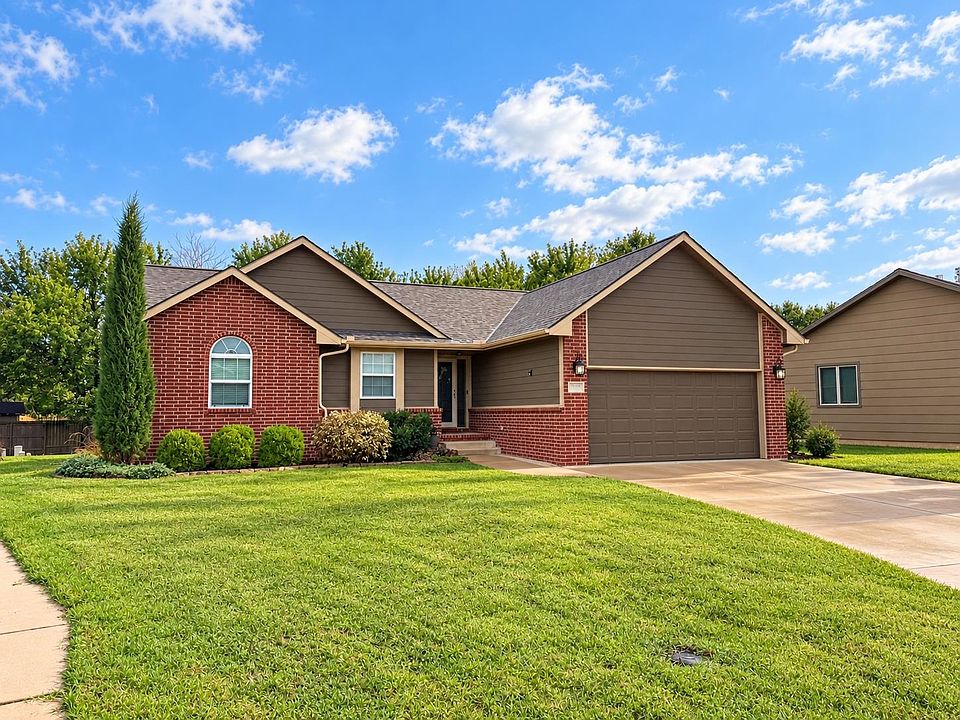 1st image of 11443 W May Ct