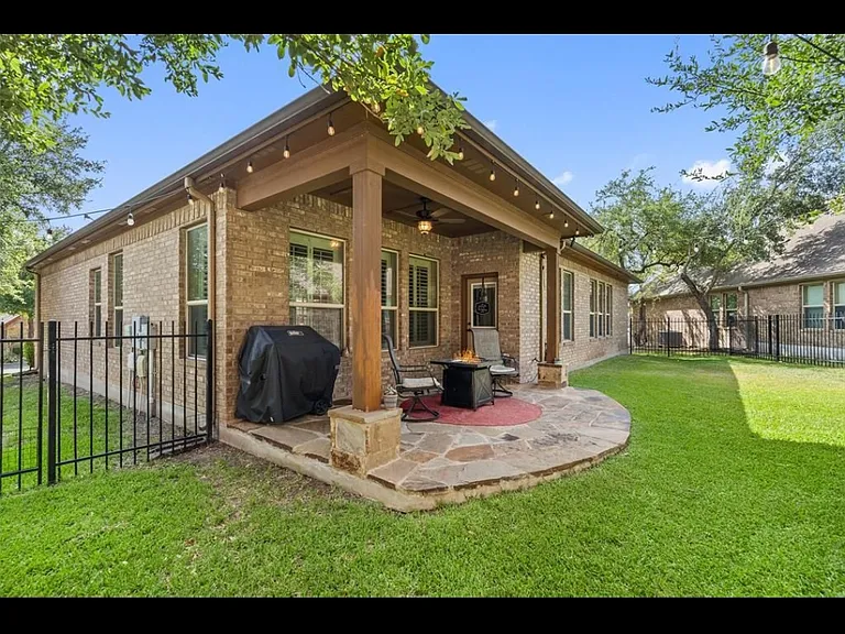9550 Savannah Ridge Dr #21 — Photo 10