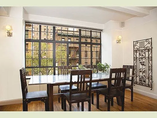 Sold by Stribling | media 10