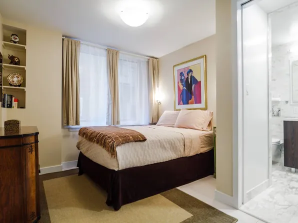 230 Central Park South image 14 of 17