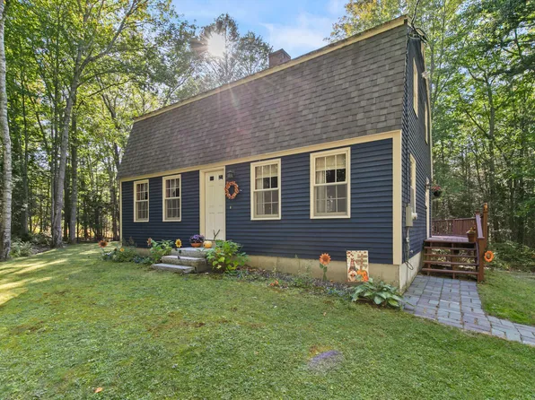 29 Drinkwater Point Road, Yarmouth, ME 04096