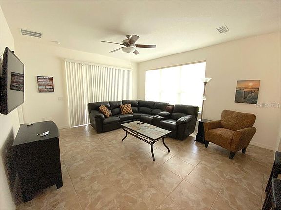 3rd image of 530 Presido Park Pl