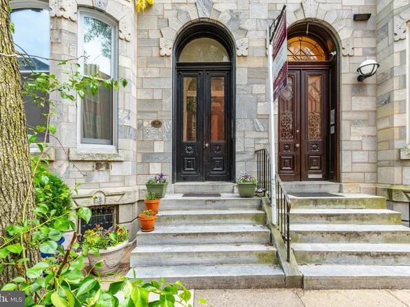 2112 Pine St APT 2, Philadelphia, PA 19103