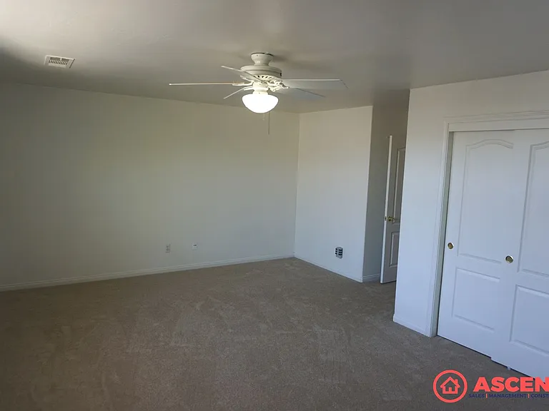 11805 Wethersfield St — Photo 6