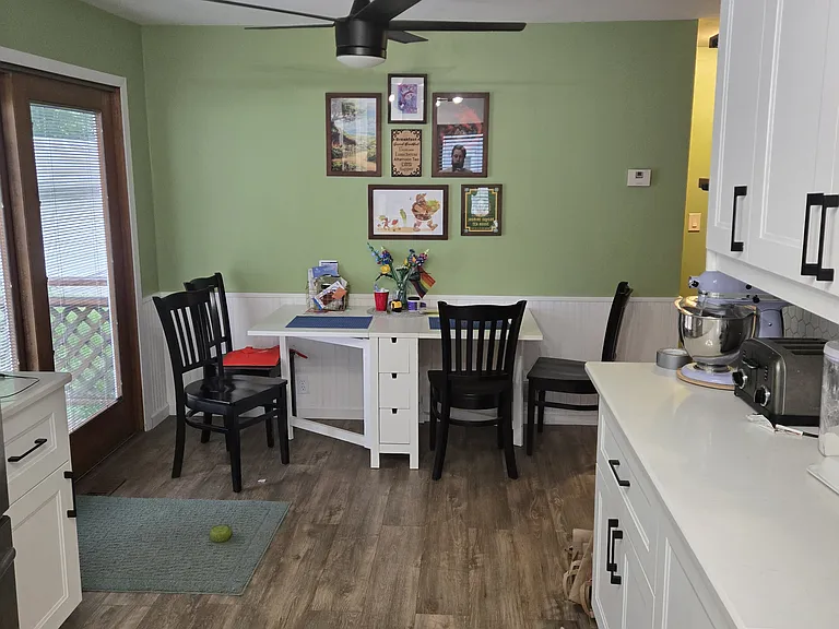 Kitchen/dining area