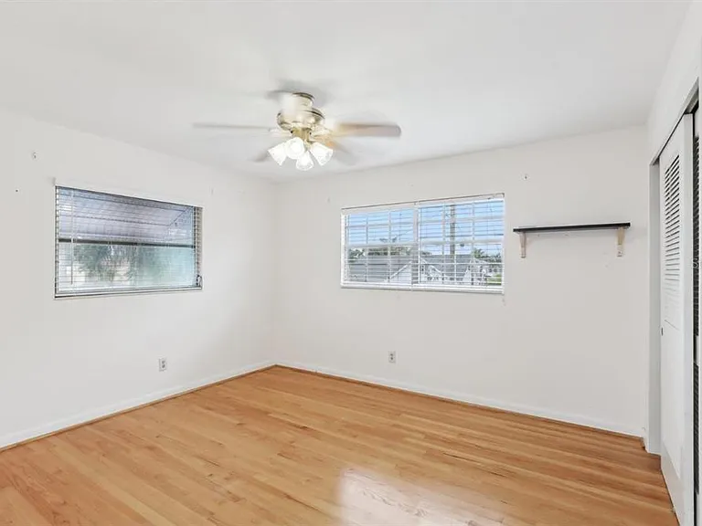 8706 Elmwood Ln — Photo 13