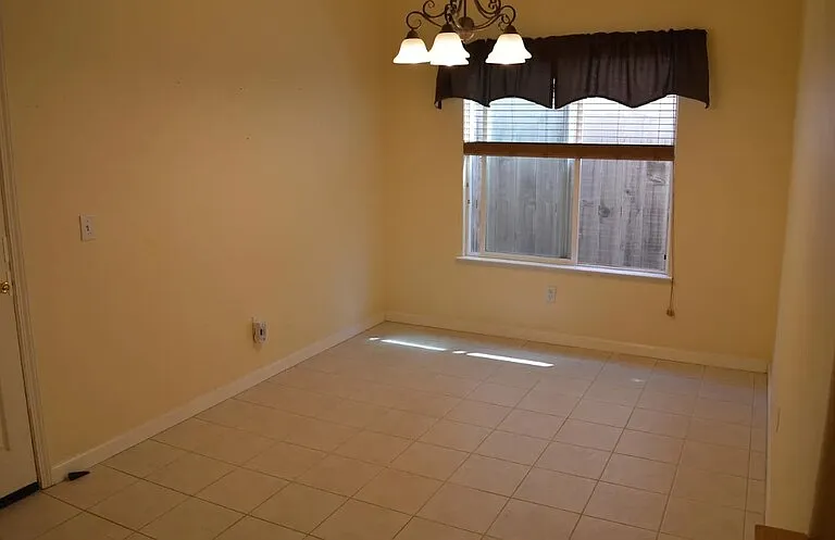 3708 Lauding Way — Photo 9