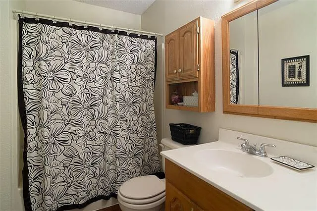 2505 Cantrell St — Photo 4