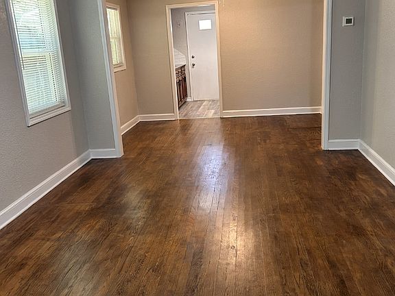 5th image of 904 N 8th St