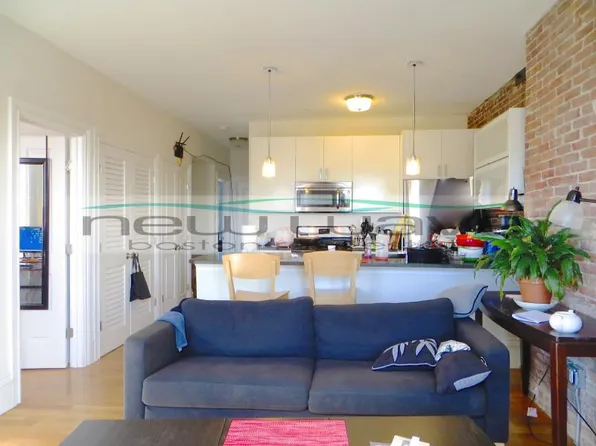 656 Massachusetts Ave, Boston, MA