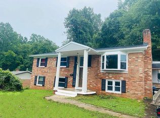 4303 Glendale Rd, Woodbridge, VA 22193