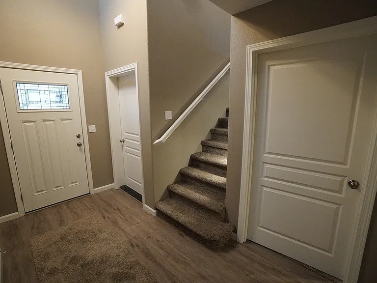 3251 S Edelweiss Dr #B — Photo 2