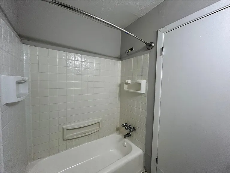 8807 Timberside Dr #3 — Photo 10