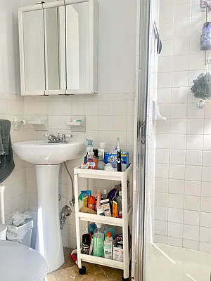 Rented by Corcoran | media 23