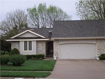 1st image of 515 NW Timberbrooke Dr