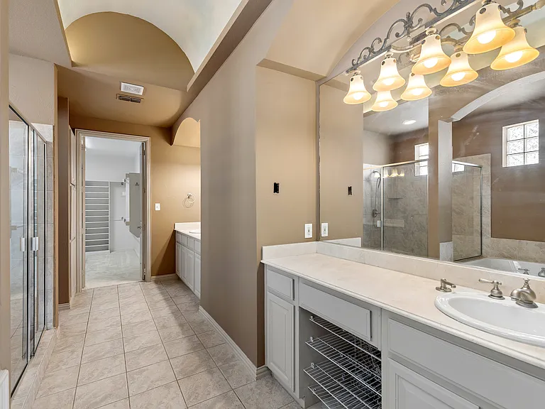 7005 Kenswick Dr — Photo 13