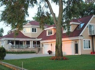 819 Cedar Point Rd, Sandusky, OH 44870