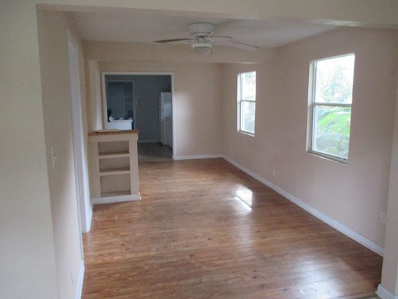 5th image of 4464 43rd Ave N