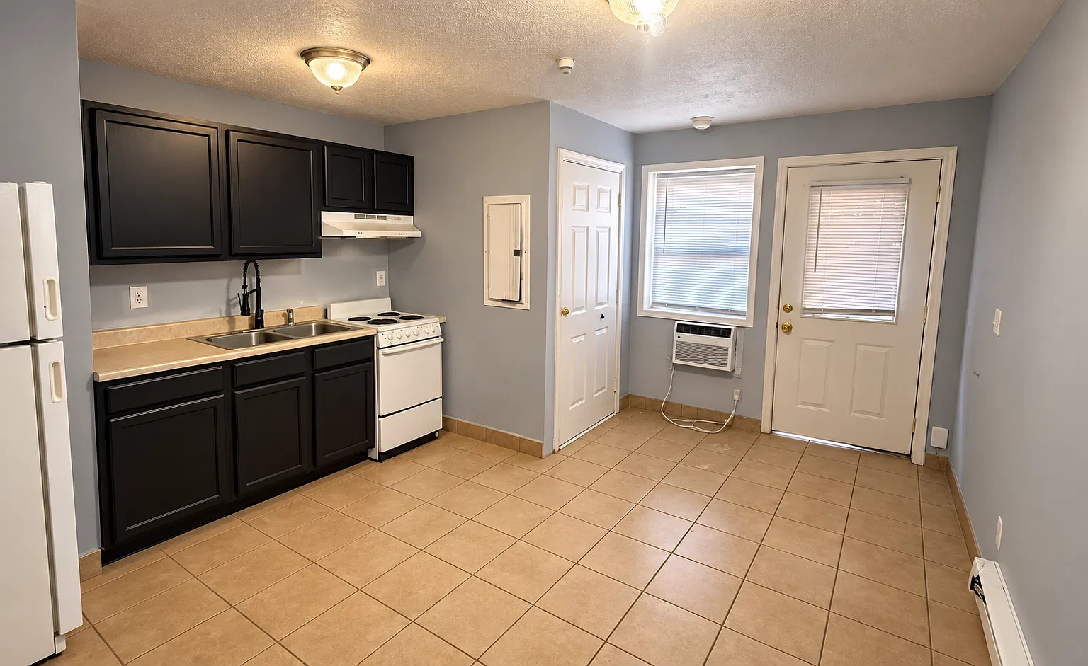 1 bed, 700 sqft, $675 — Photo 1