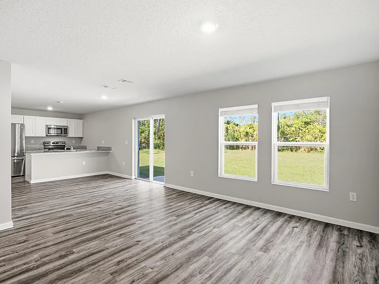 64 Foxhall Ln — Photo 3