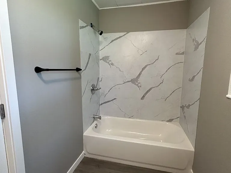 2379 Locust Rd — Photo 24