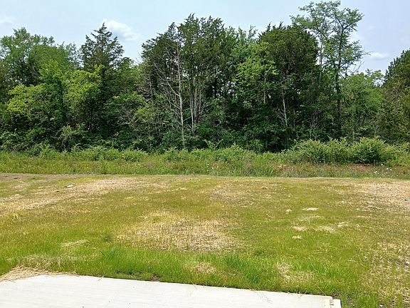 2nd image of 2101 Red Barn Rd