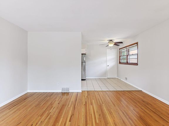 5th image of 2237 Hampshire Ave S