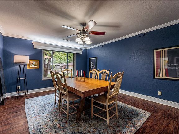 4th image of 1106 Ranch Dr