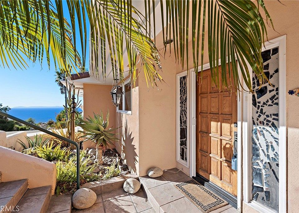 1435 Skyline Dr, Laguna Beach, CA 92651 | MLS #PV25010743 | Zillow