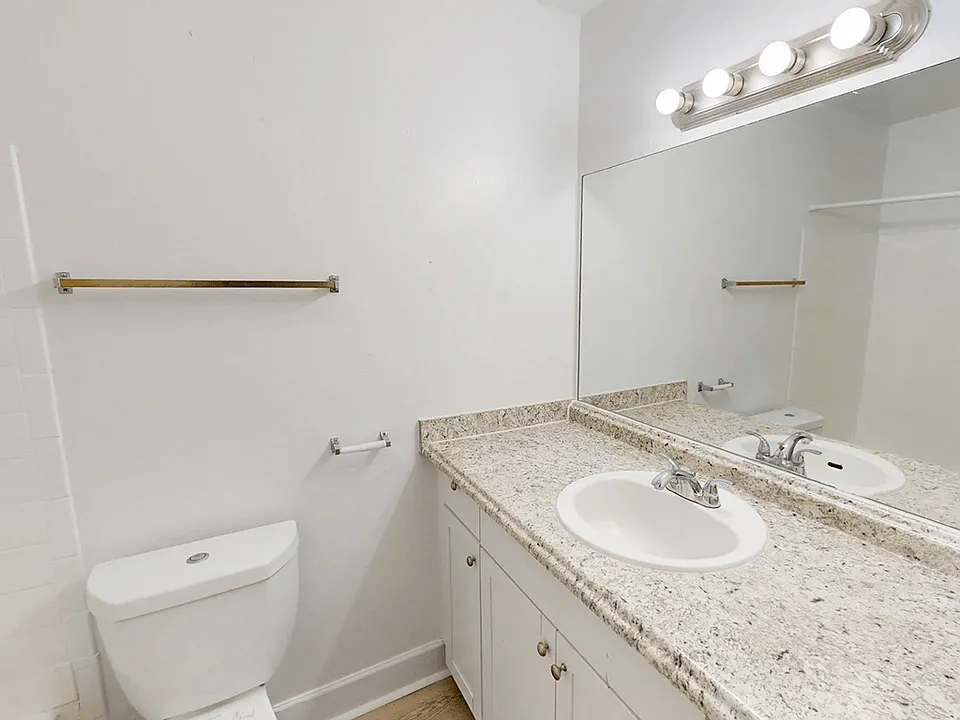 Full Bathroom with Bathtub