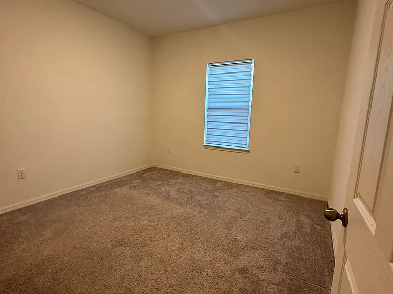 9750 SW 42nd Ave — Photo 28