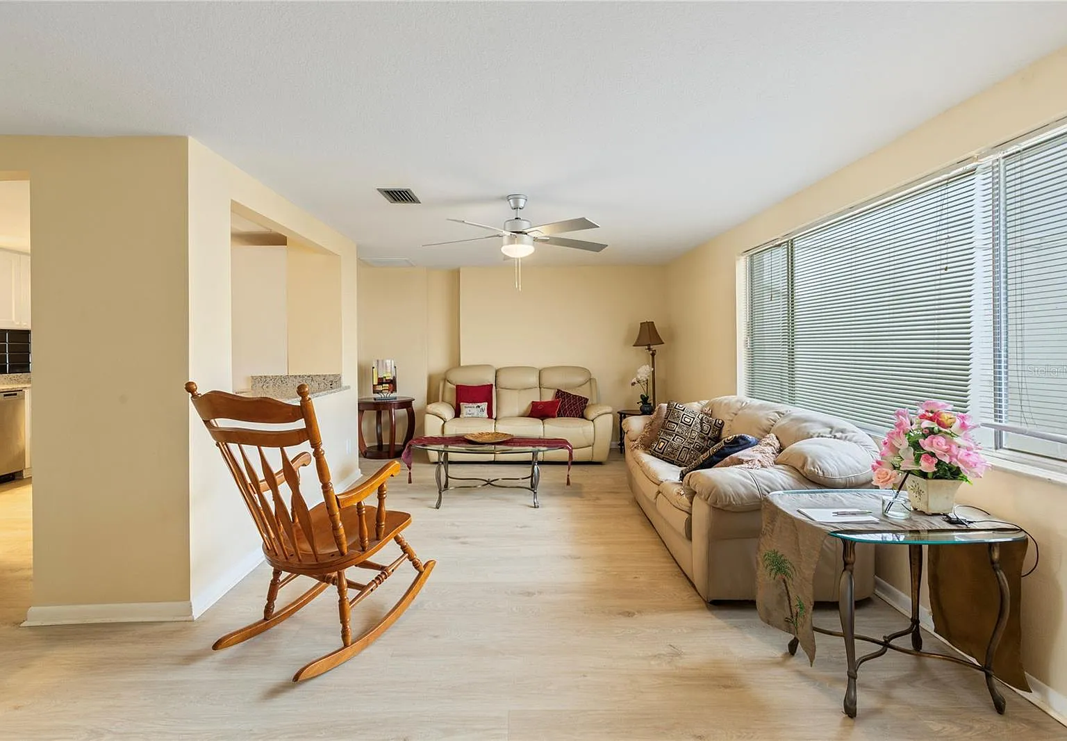 2 bed, 1334 sqft, $1,950 — Photo 4