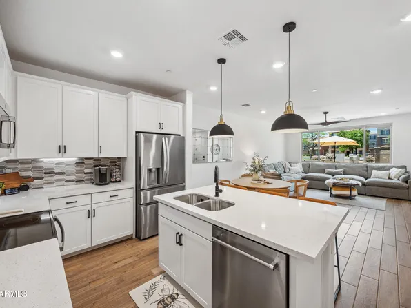 2628 S VOYAGER Drive #104, Gilbert, AZ 85295