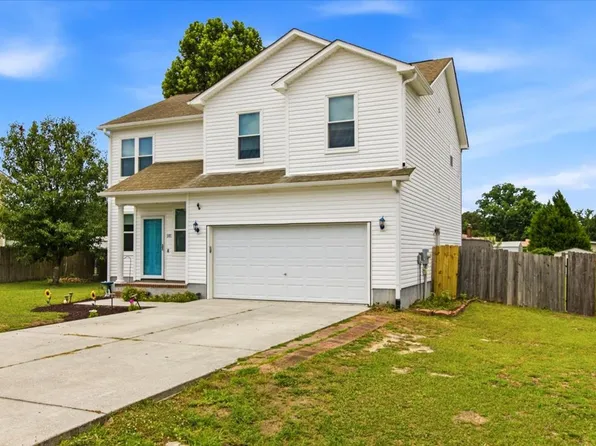 103 Briar Hollow Dr, Jacksonville, NC 28540