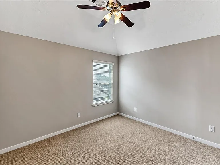 24122 Haywards Crossing Ln — Photo 27