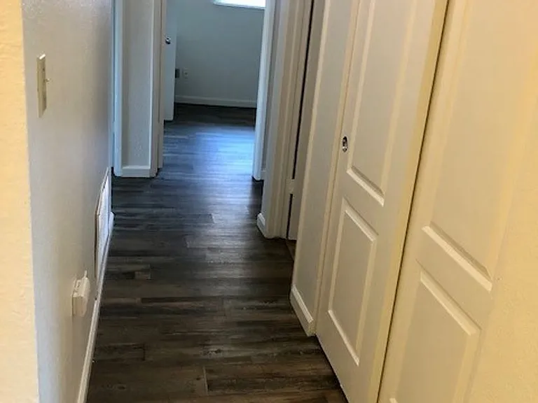 7521 Blackthorne Way — Photo 12