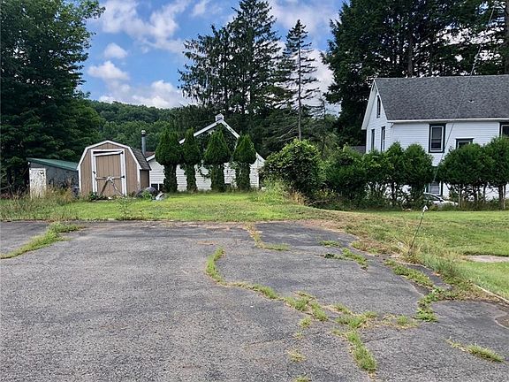 5th image of 59 Erie Ave