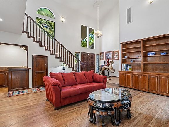 5th image of 1620 Fox Hollow Rdg