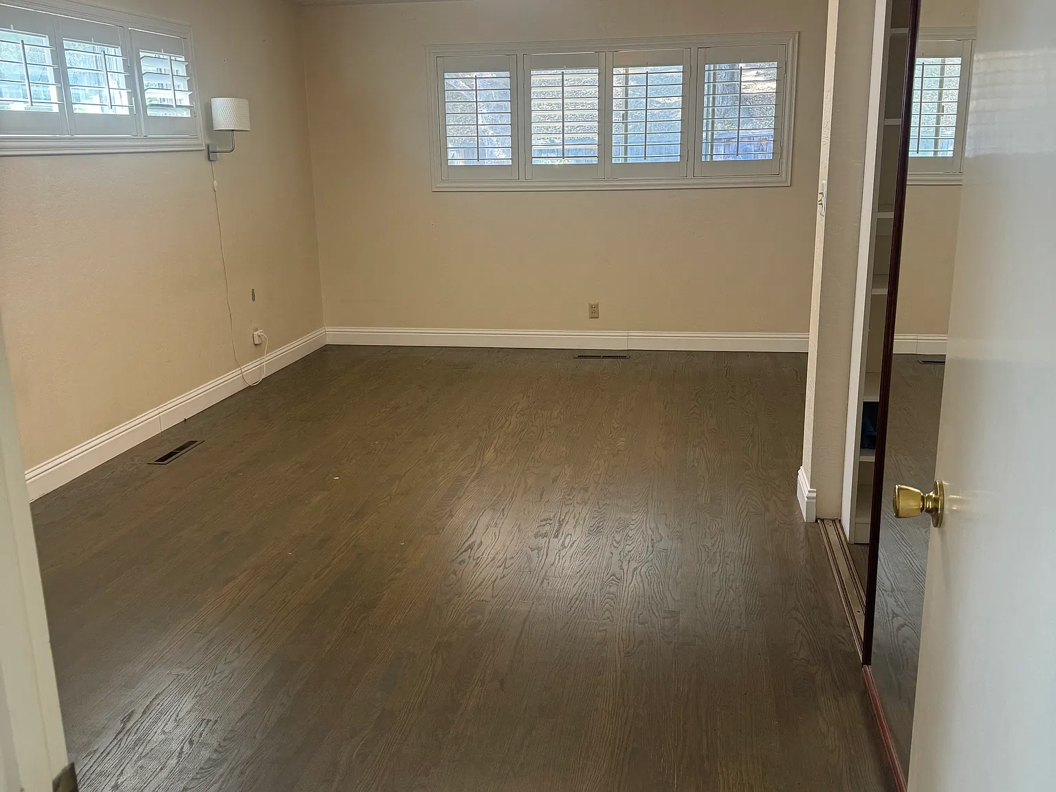 3 bed, 1598 sqft, $1,100 — Photo 2