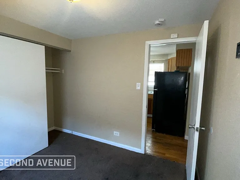 9345 S Burnside Ave — Photo 3