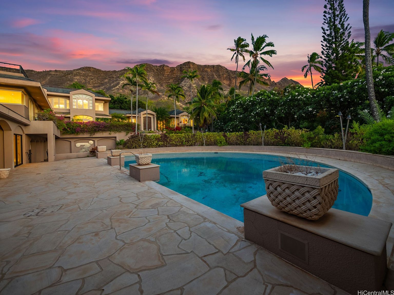 3239 Noela Dr, Honolulu, HI 96815 | MLS #202521636 | Zillow