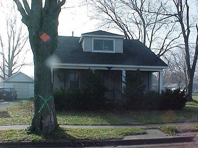 1st image of 508 W 11th St