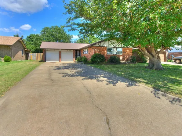 1200 N Southminster St, Moore, OK 73160