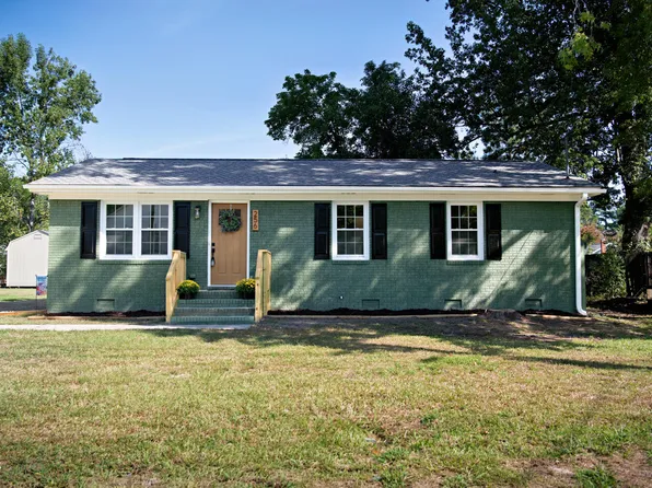 256 W Lillington St, Angier, NC 27501