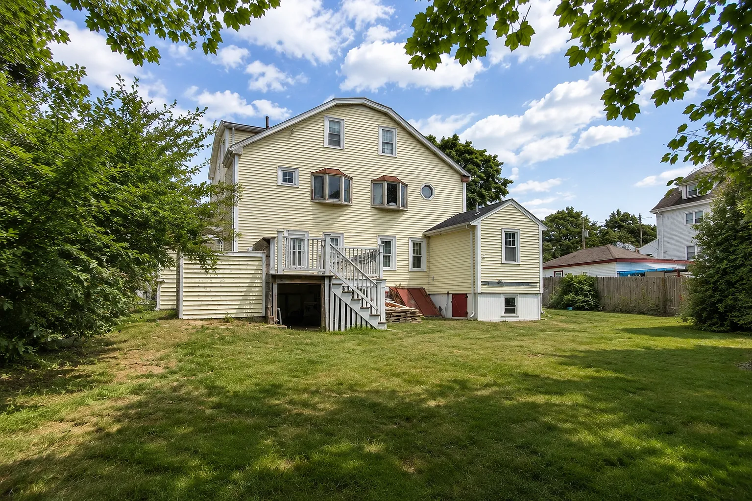 3 bed, 1.5 bath, 1648 sqft, $3,600 — Photo 2