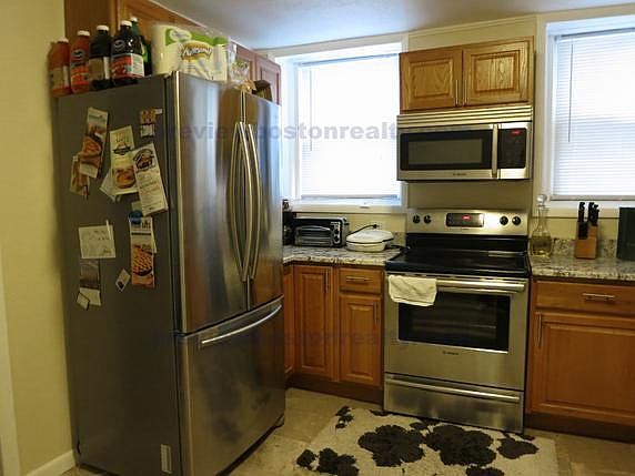 2nd image of 137 Chiswick Rd #T2b