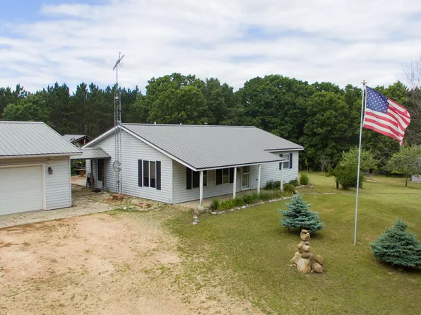 W7791 Dakota Cir, Westfield, WI 53964