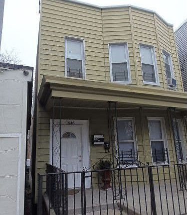 4th image of 1646 Taylor Ave