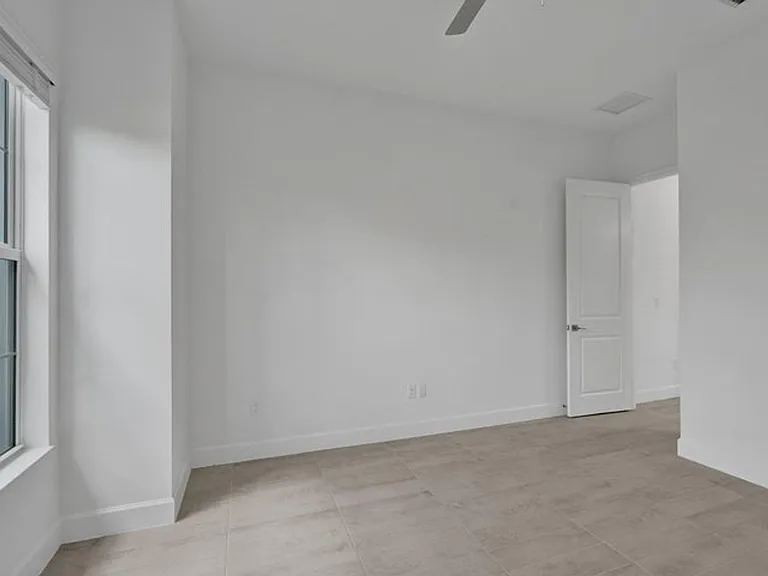 5194 Macoon Way — Photo 9